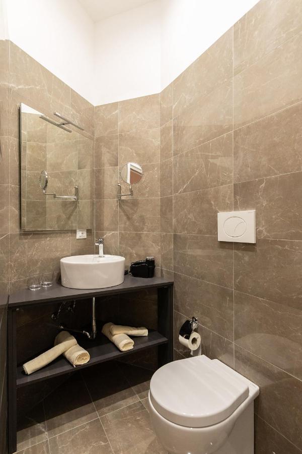 נאפולי Fj Bianco Guest House מראה חיצוני תמונה